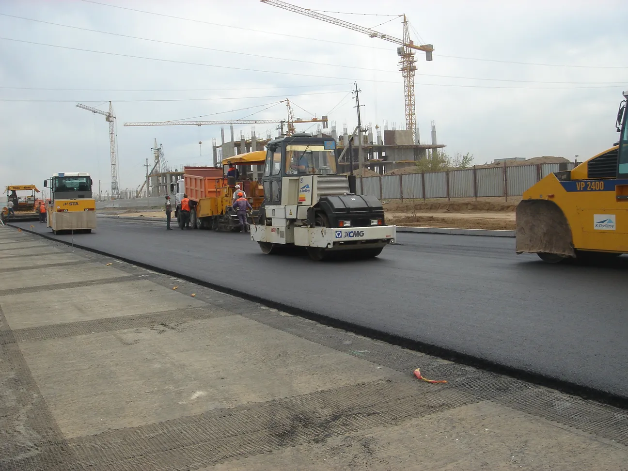 Astana Ishim Nehri Köprüsü ve Yaklaşım Viyadükleri