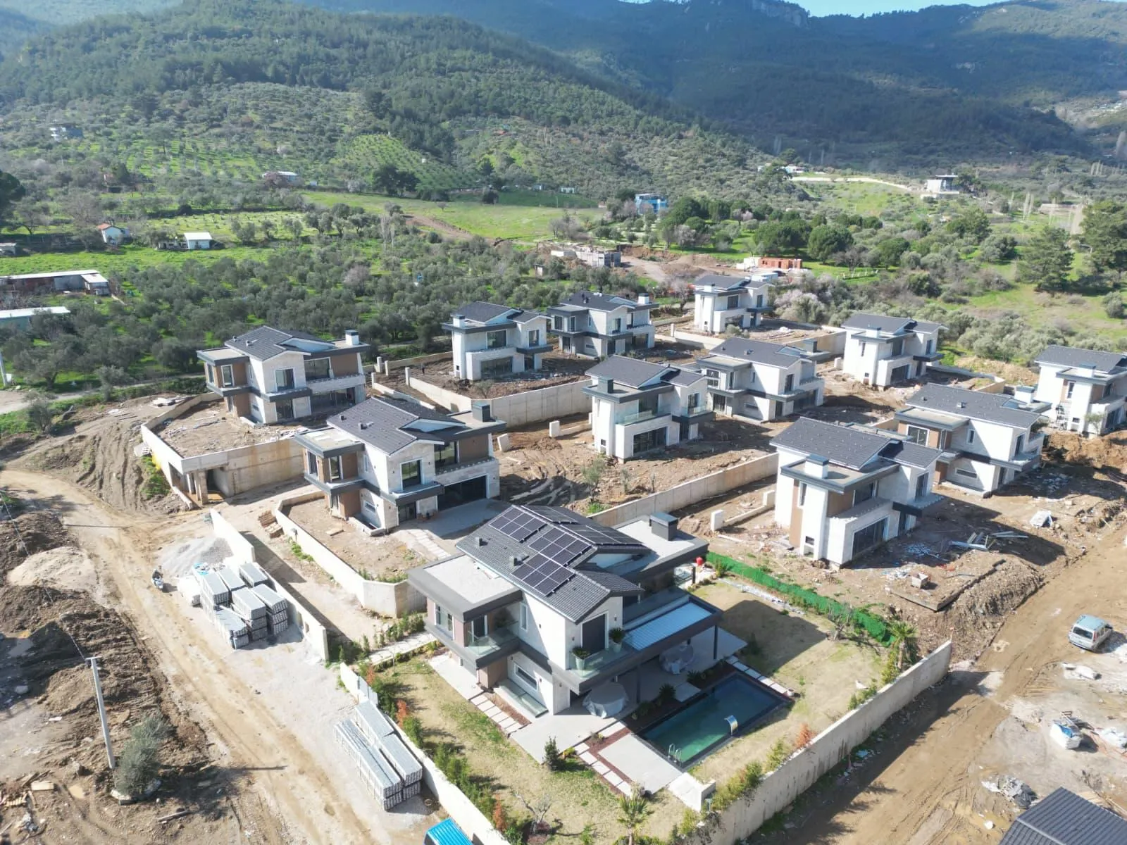 Ceyvill Kemalpaşa / İzmir